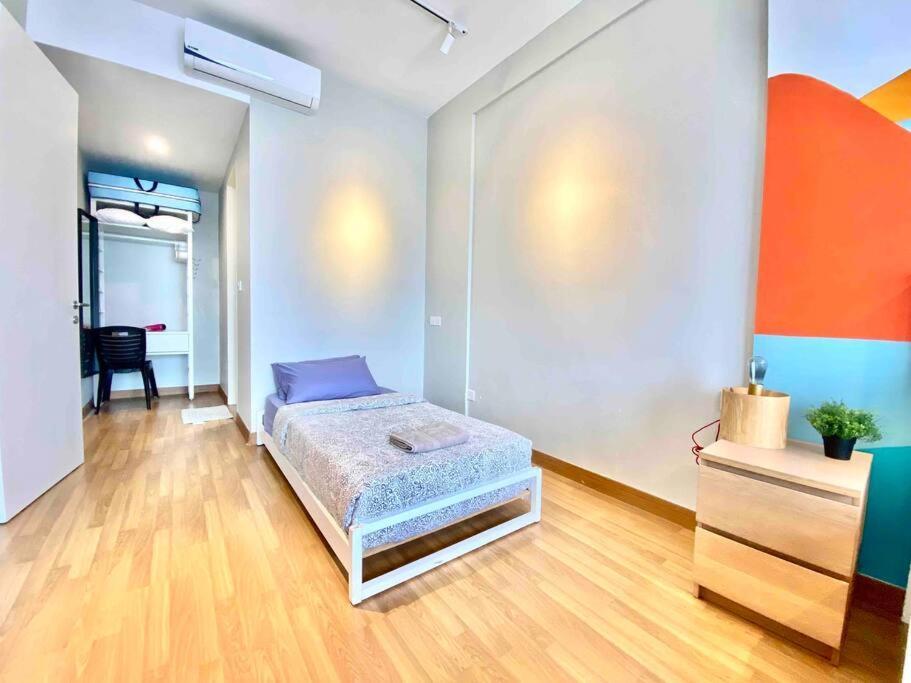 Tropicana 218 Macalister #Wondercolor #Infinity Pool #Georgetown #5Pax #2Br 2Bath #1King 1Queen 1Single #Quality Well Maintained #Private Host Extérieur photo
